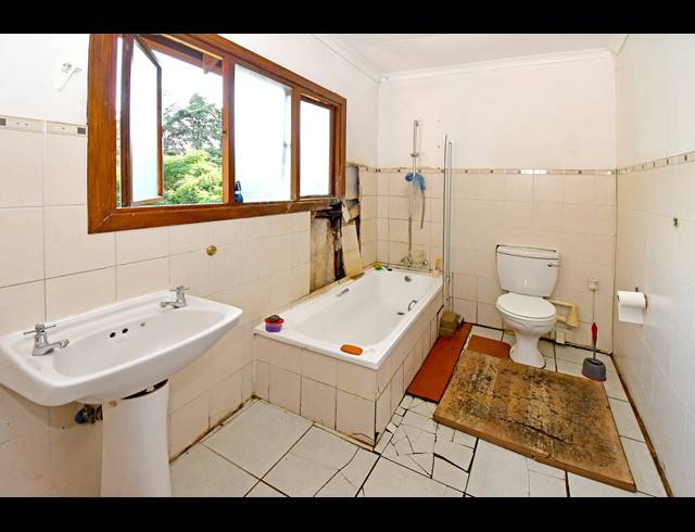 12 BEDROOM HOUSE FOR SALE IN FERNDALE
